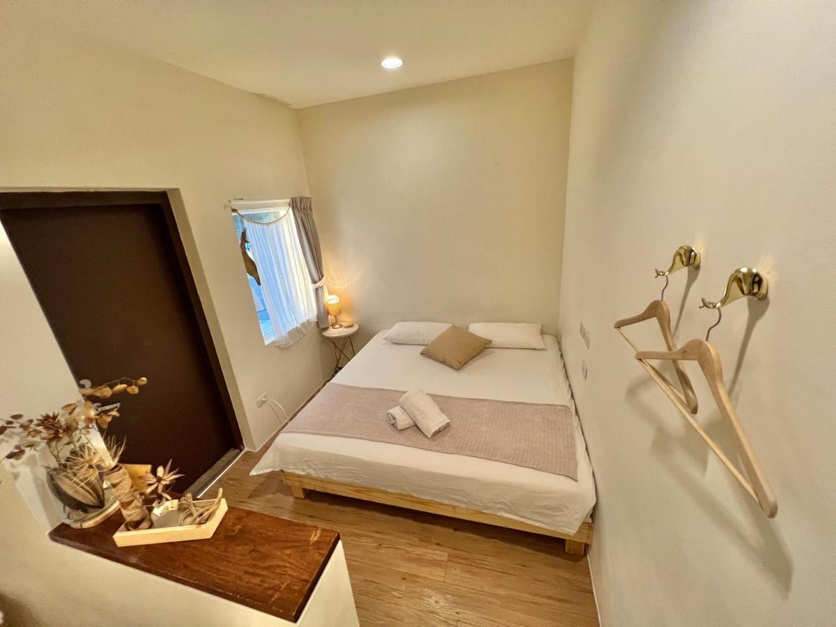 W24墾丁民宿墾丁大街一館bnb エクステリア 写真